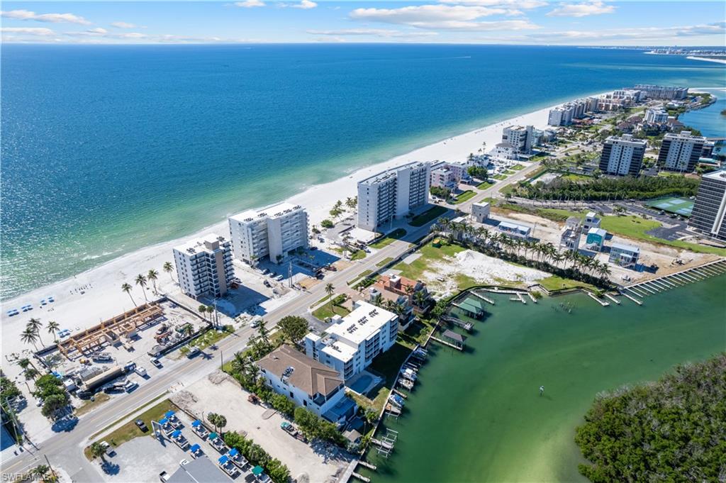 26371 Hickory BLVD # 304