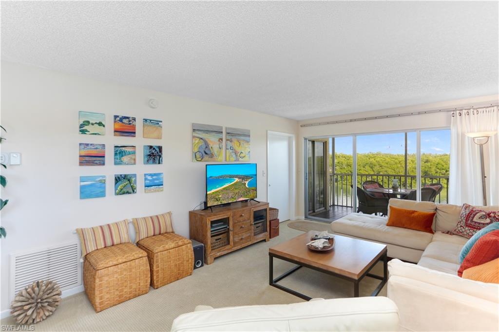 26371 Hickory BLVD # 304