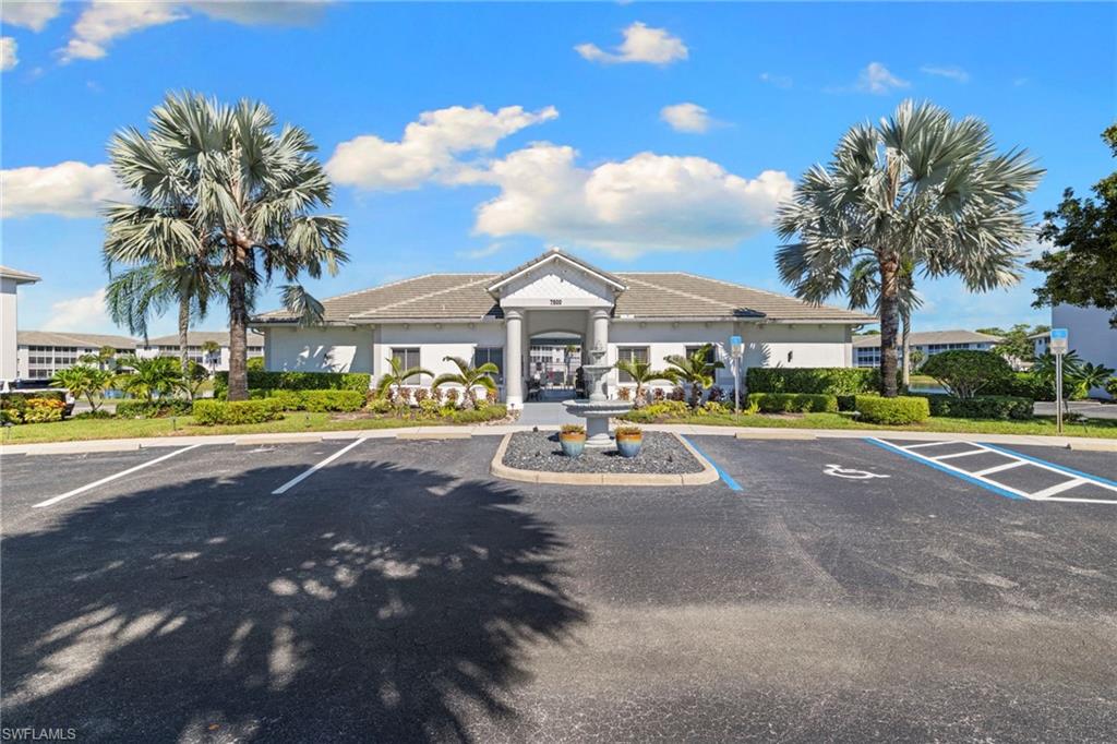 7835 Regal Heron CIR # 301, NAPLES Unit: 301