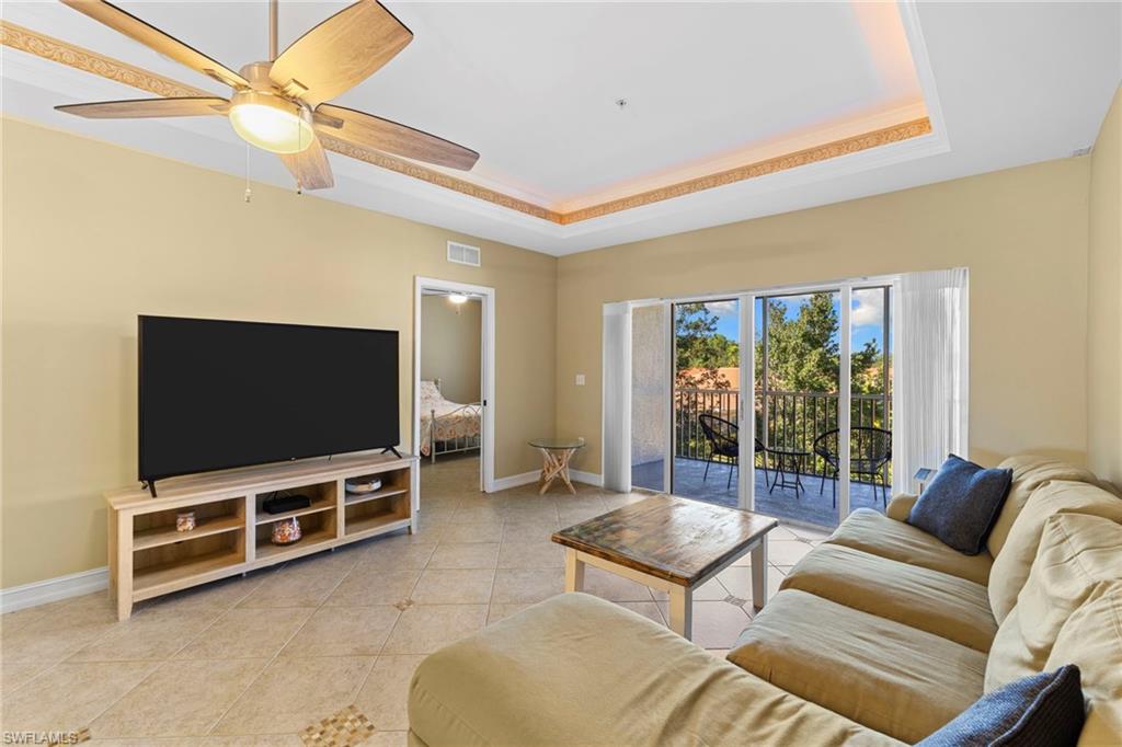 7835 Regal Heron CIR # 301, NAPLES Unit: 301