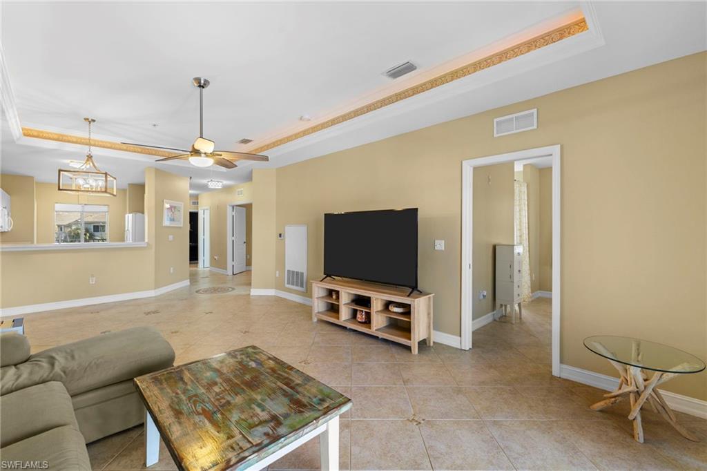 7835 Regal Heron CIR # 301, NAPLES Unit: 301