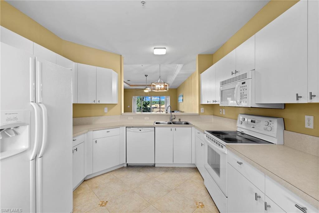 7835 Regal Heron CIR # 301, NAPLES Unit: 301