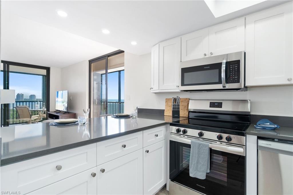 26225 Hickory BLVD Unit: PHB