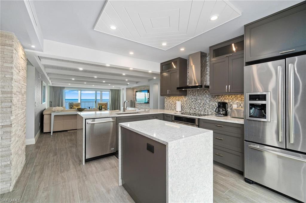 9051 Gulf Shore DR # 3