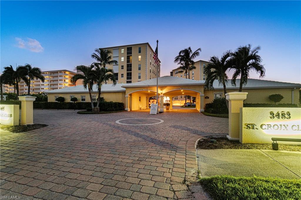 3483 Gulf Shore BLVD N # 105