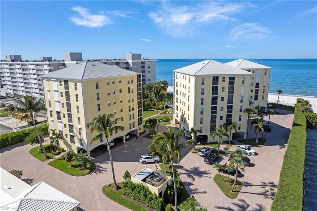 3483 Gulf Shore BLVD N # 105