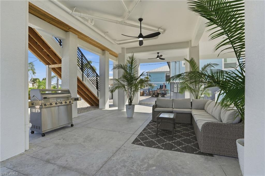 4841 Estero BLVD