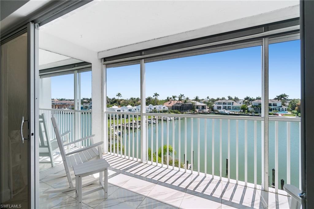 300 Park Shore DR # 4C