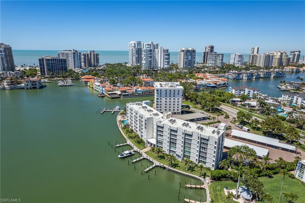 300 Park Shore DR # 4C