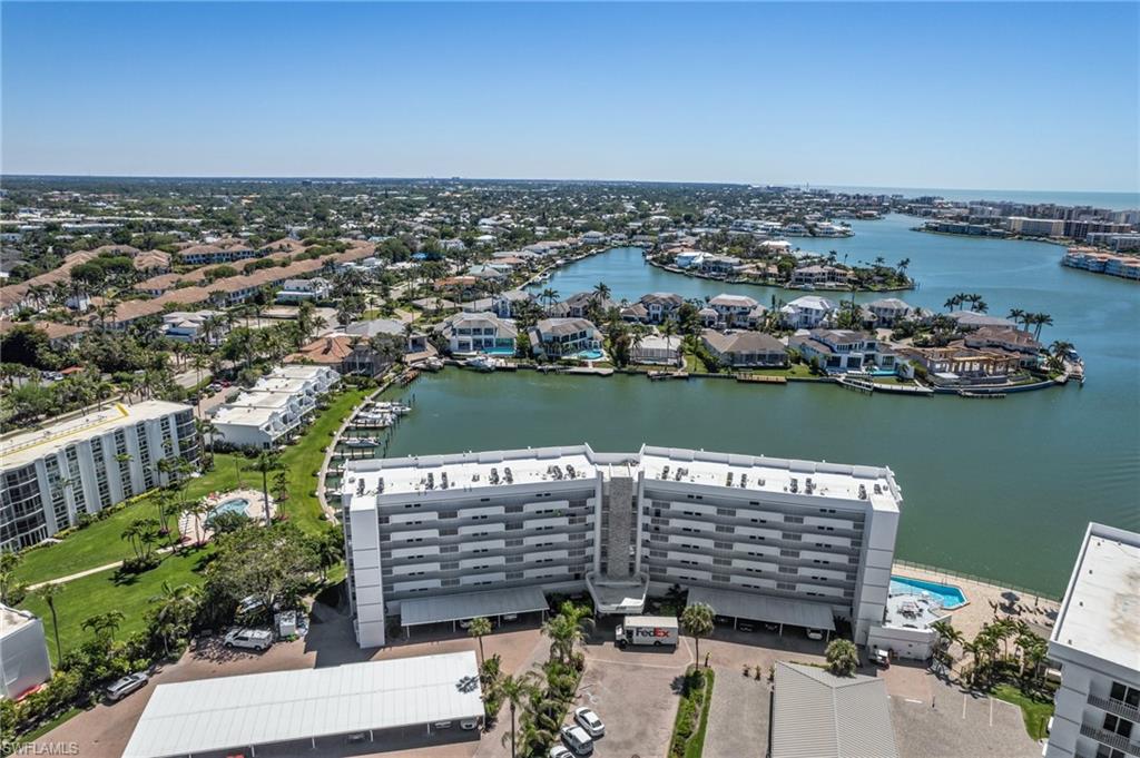 300 Park Shore DR # 4C