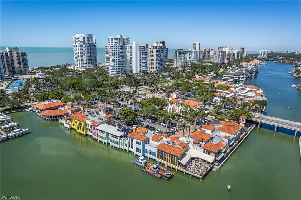 300 Park Shore DR # 4C