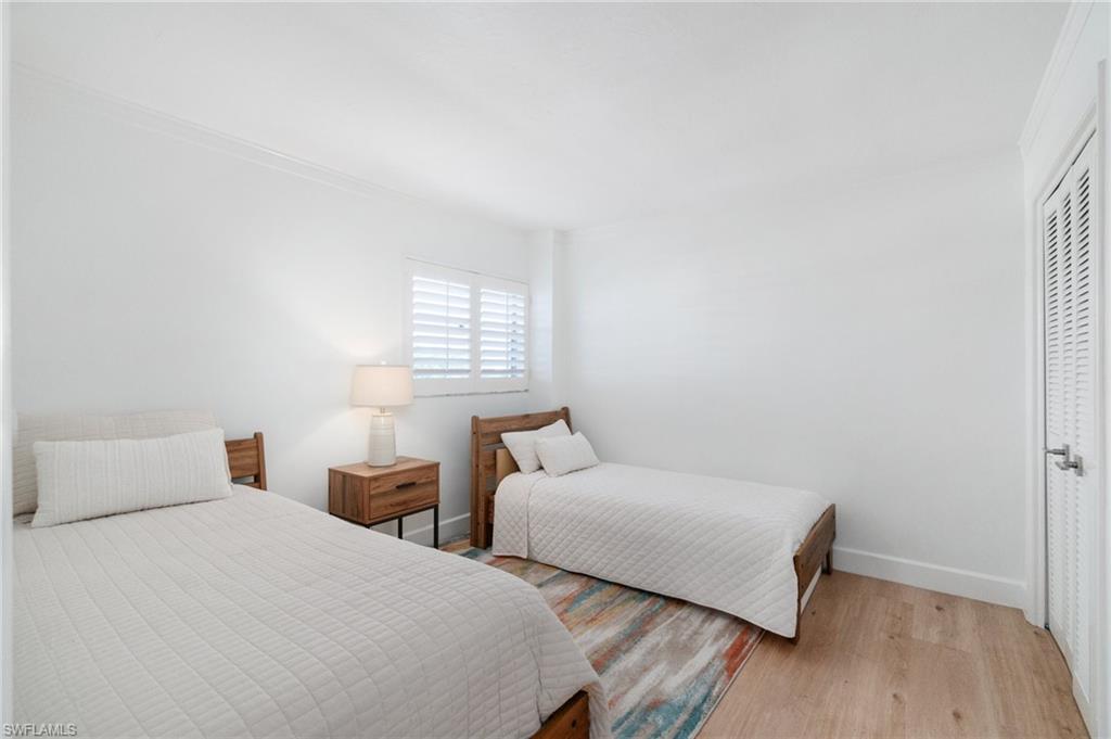 300 Park Shore DR # 4C