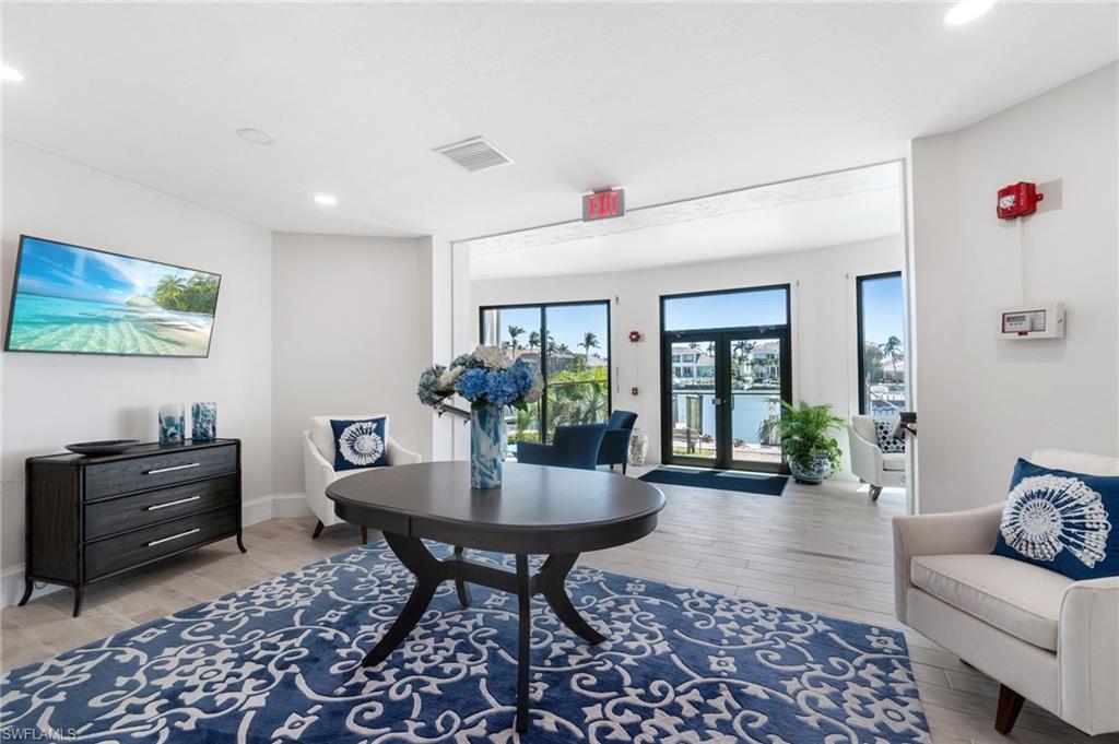 300 Park Shore DR # 4C