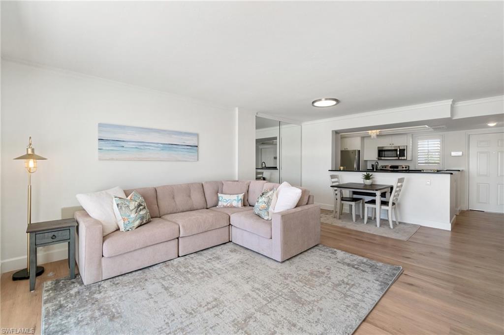 300 Park Shore DR # 4C