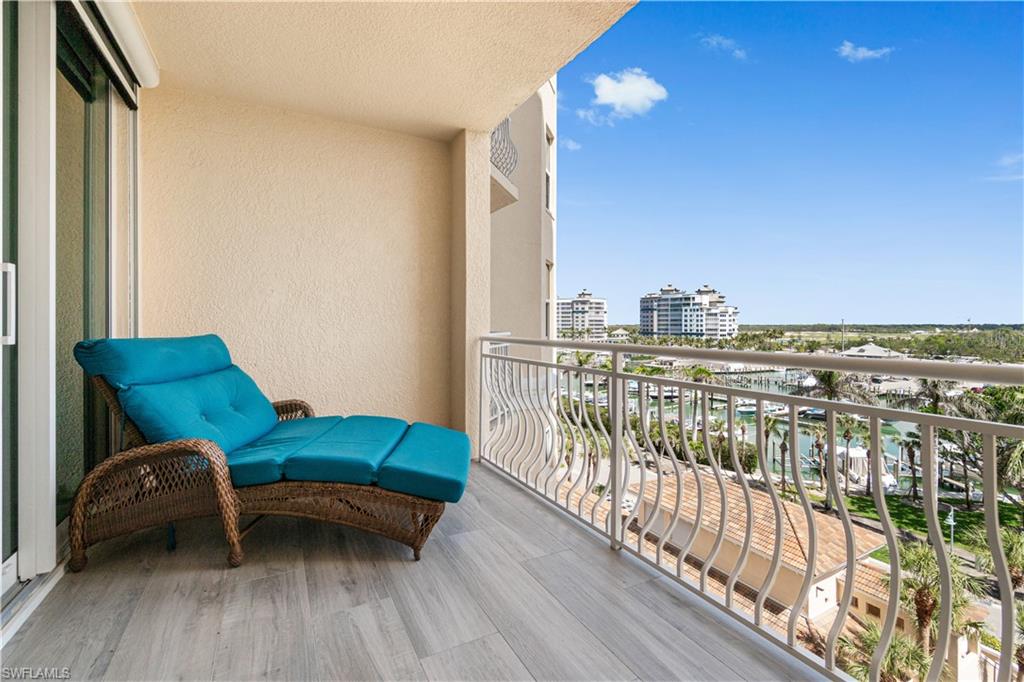 435 Dockside DR # B702