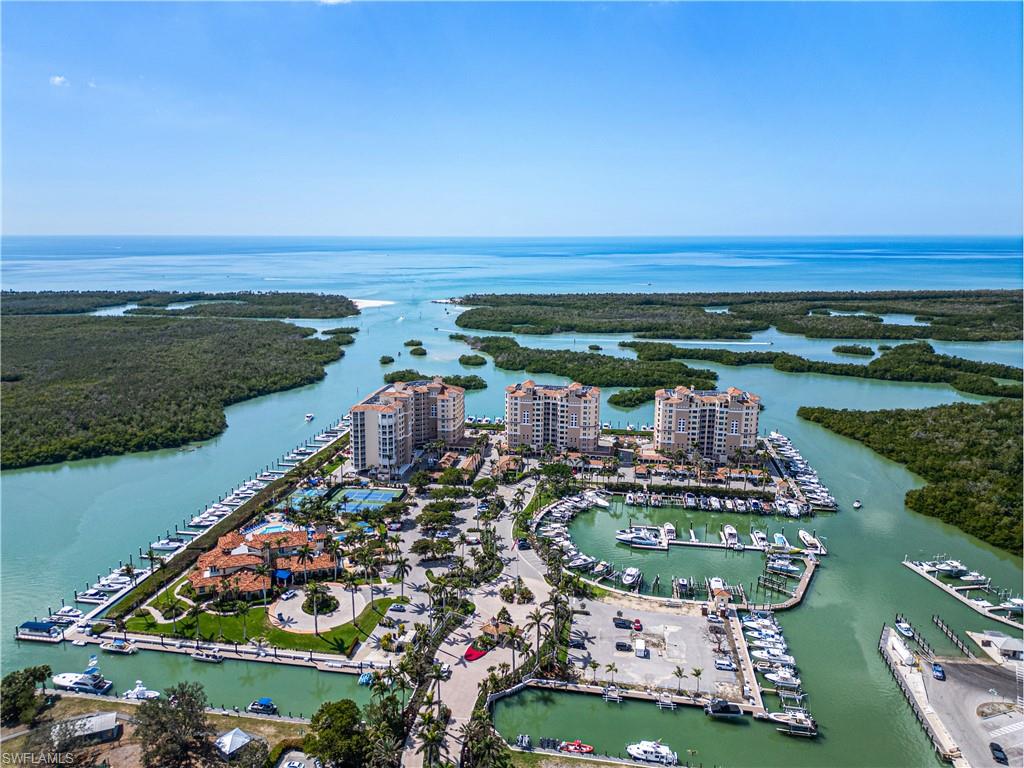 435 Dockside DR # B702