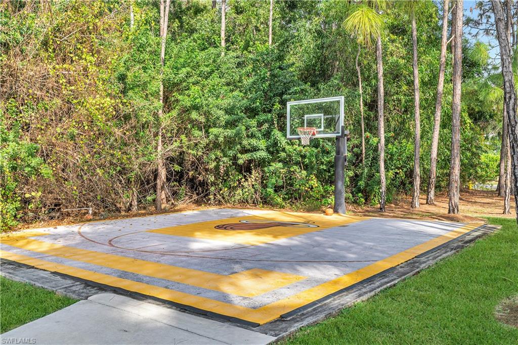 24410 Golden Eagle LN