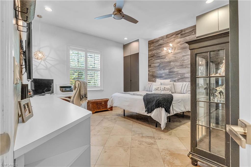 24410 Golden Eagle LN