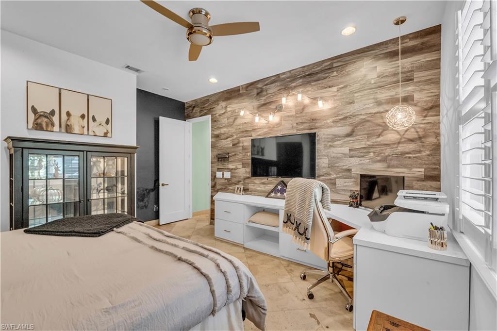 24410 Golden Eagle LN