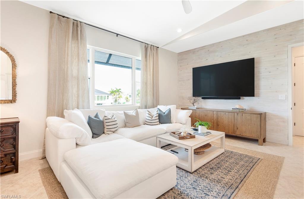 245 2nd ST