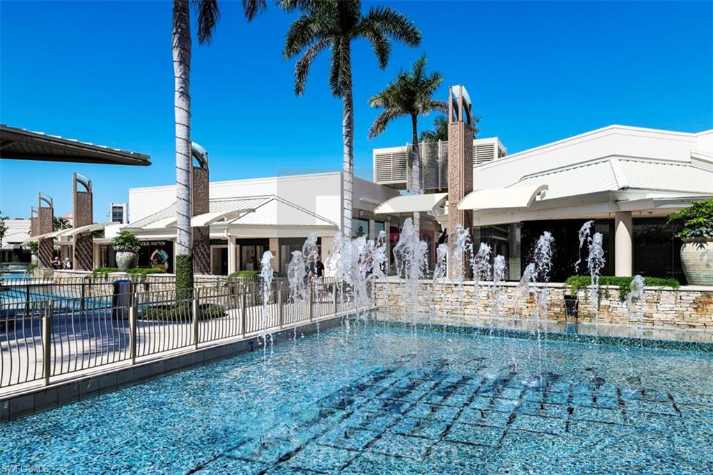 5555 Heron Point DR # 302