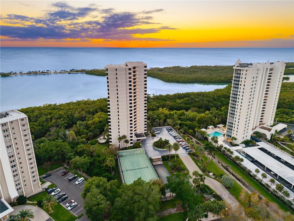 5555 Heron Point DR # 302