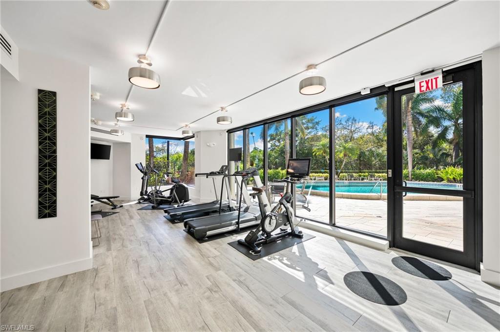 5555 Heron Point DR # 302