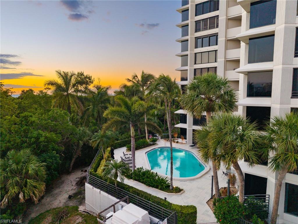 5555 Heron Point DR # 302