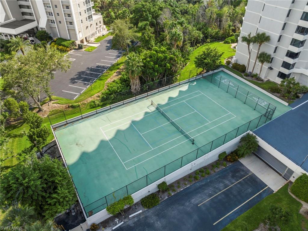 5555 Heron Point DR # 302
