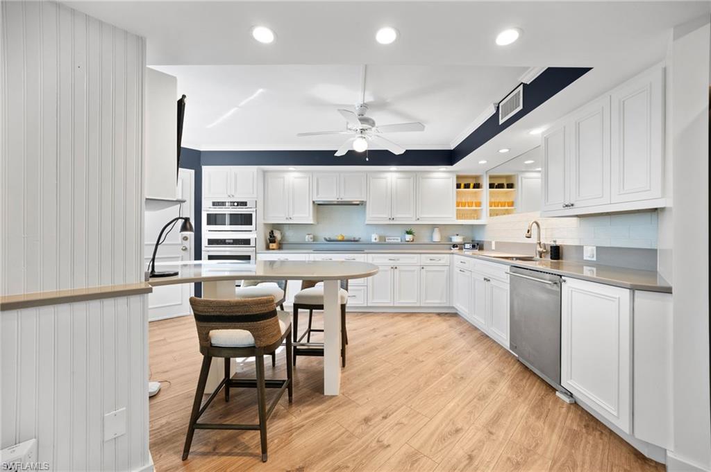 5555 Heron Point DR # 302