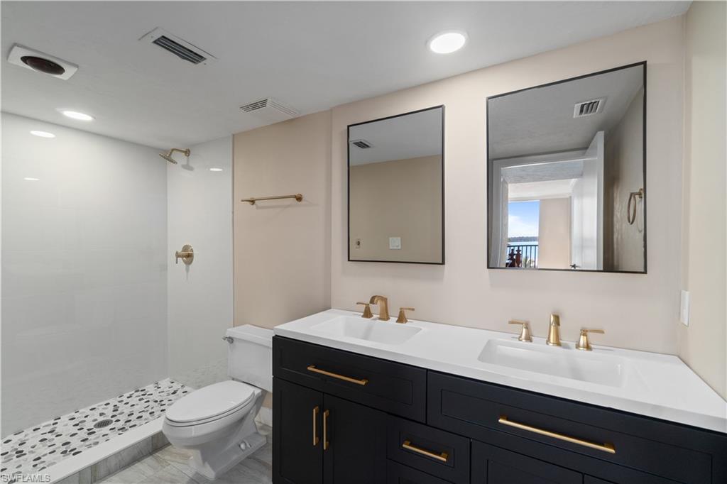 8400 Estero BLVD # 303