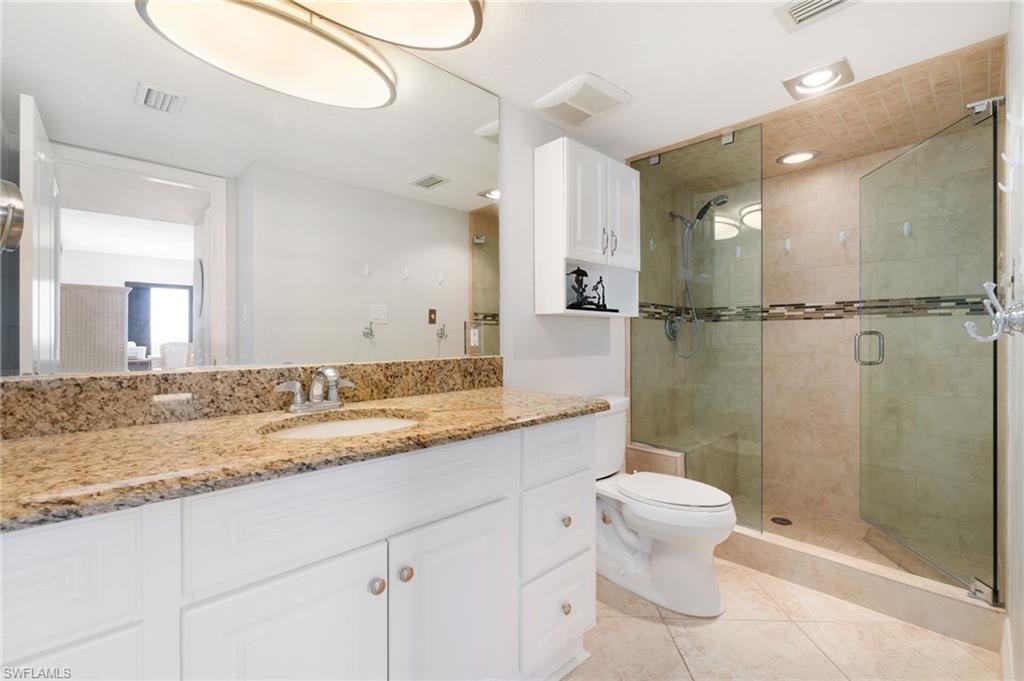 8400 Estero BLVD 805