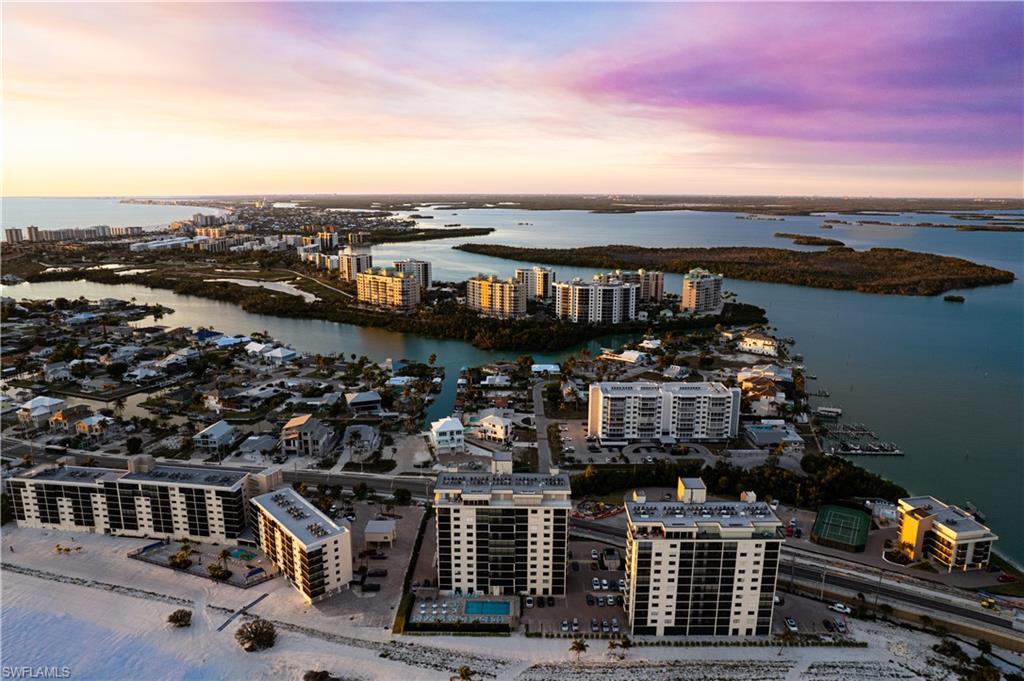 8400 Estero BLVD 805