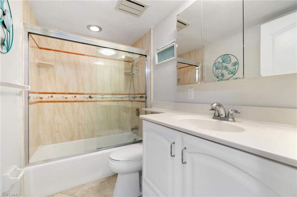 8400 Estero BLVD 805