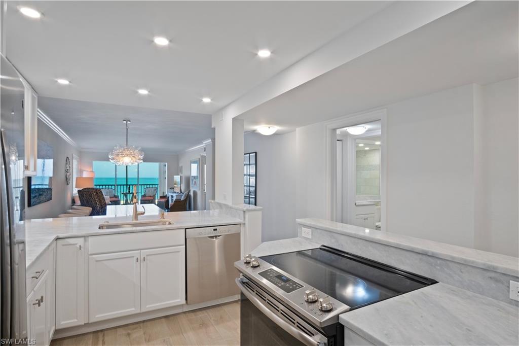 25900 Hickory BLVD 206