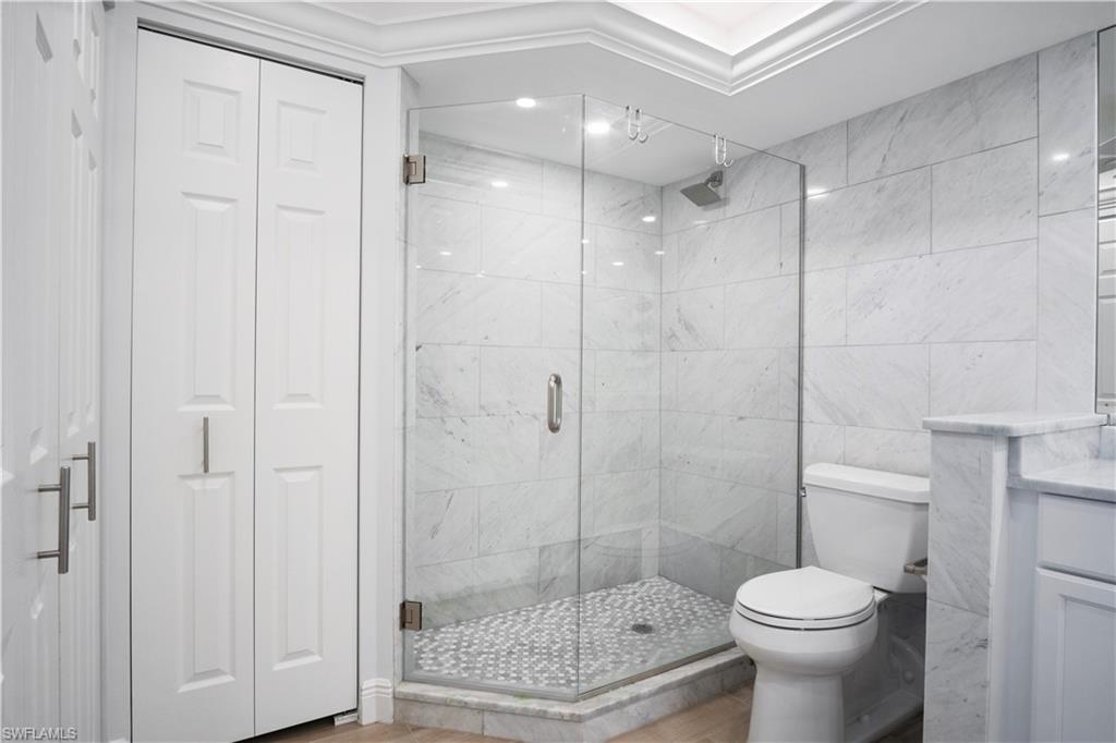 25900 Hickory BLVD 206