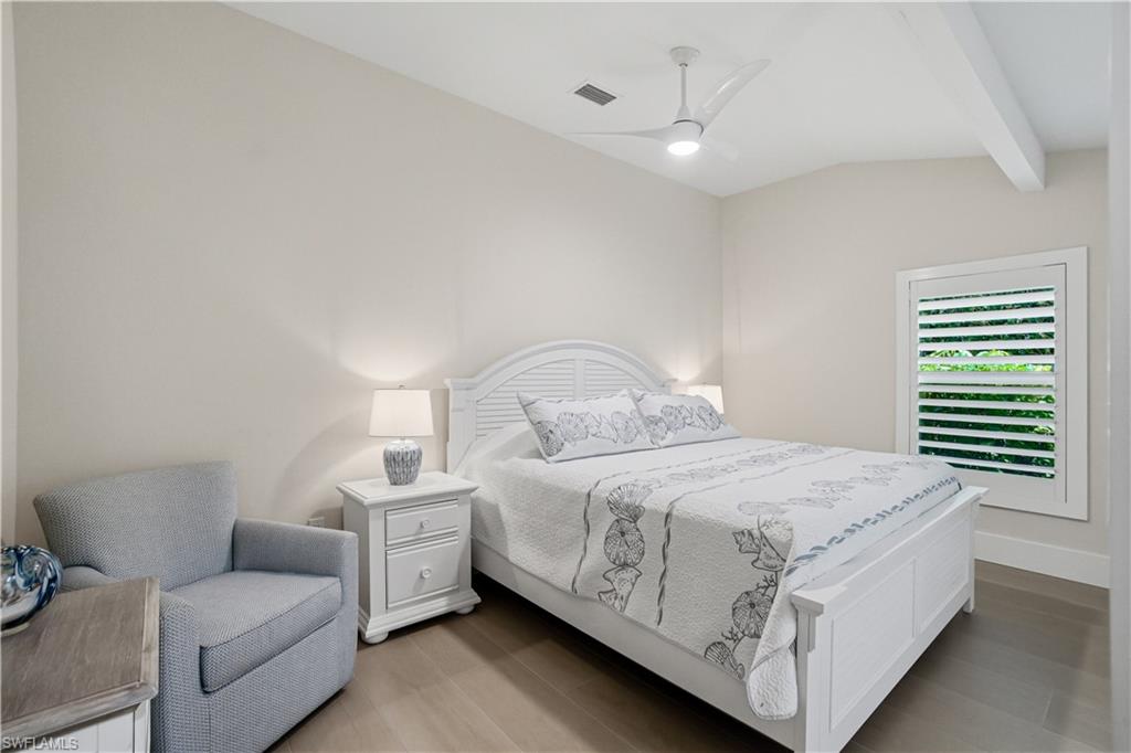 4882 Regal DR