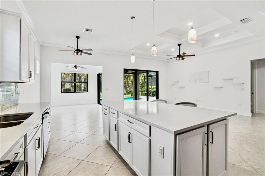 9395 Greyhawk TRL