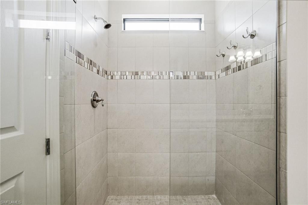 9395 Greyhawk TRL