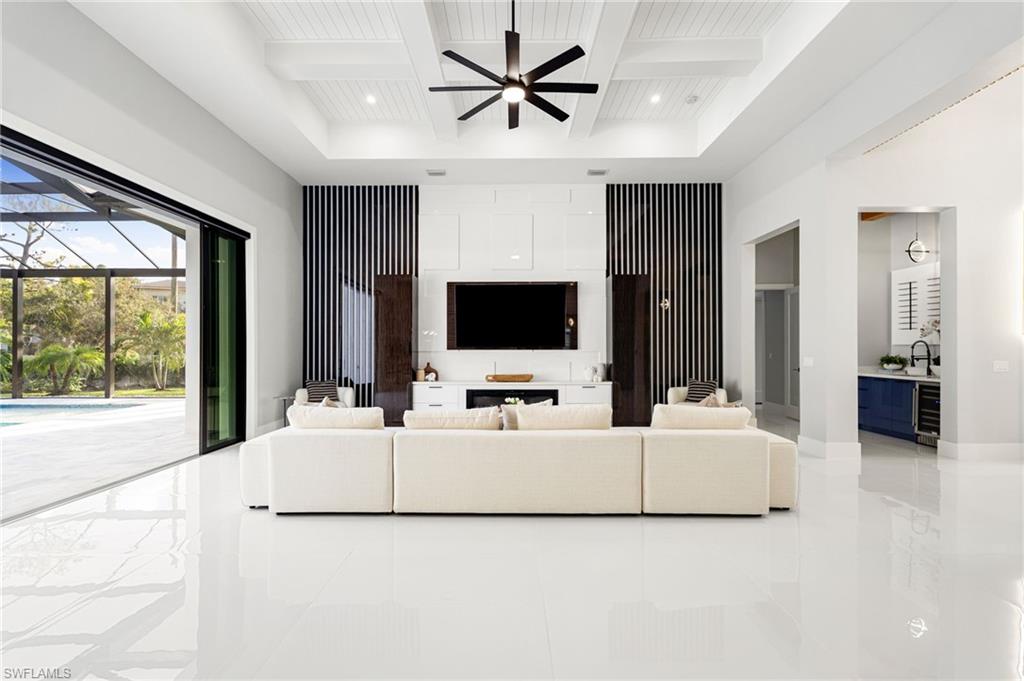 10 Caribbean RD