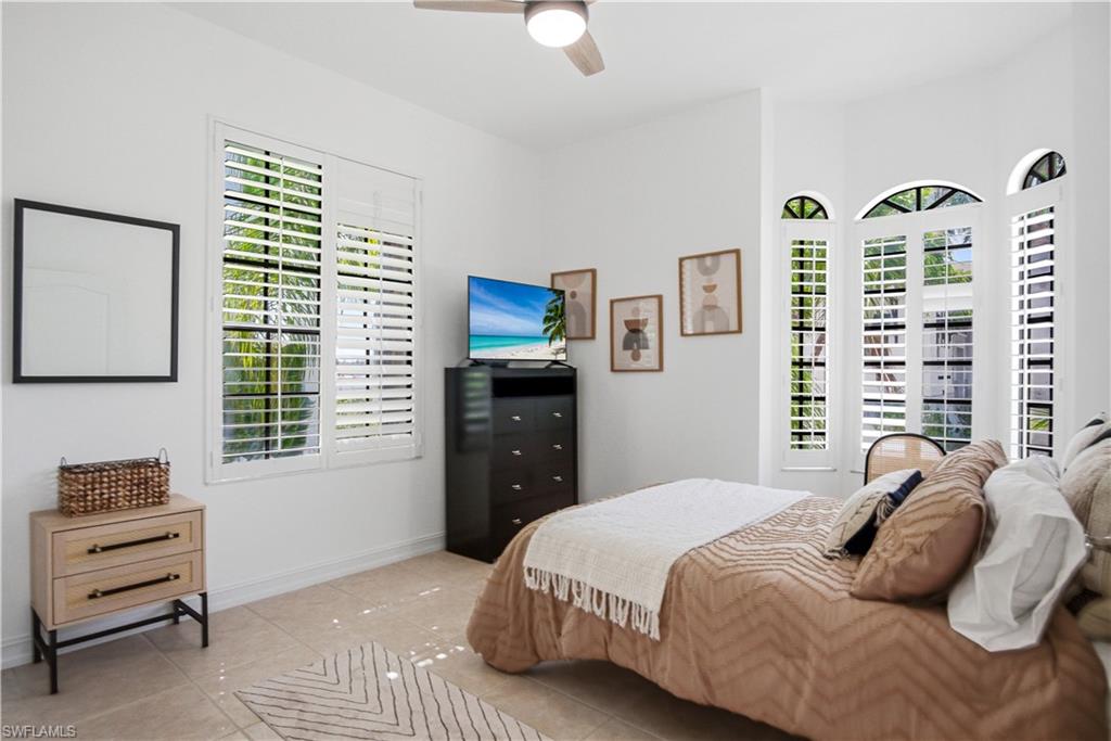 201 San Mateo DR