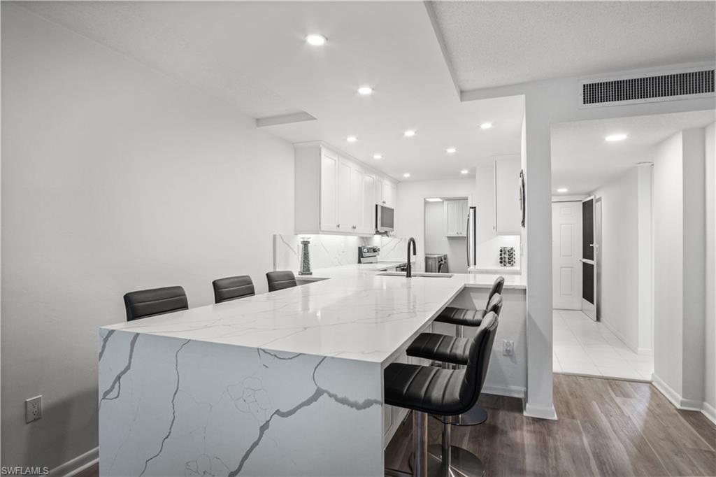 25900 Hickory BLVD 605