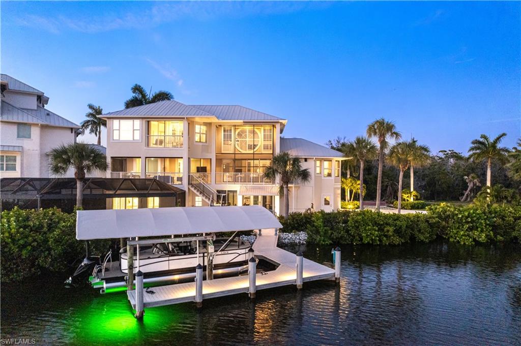 225 Bayfront DR