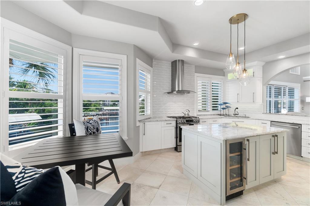 225 Bayfront DR