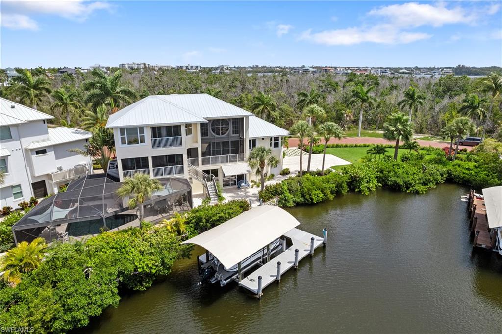 225 Bayfront DR
