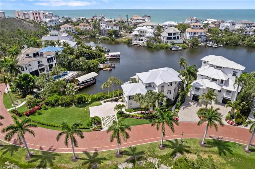 225 Bayfront DR
