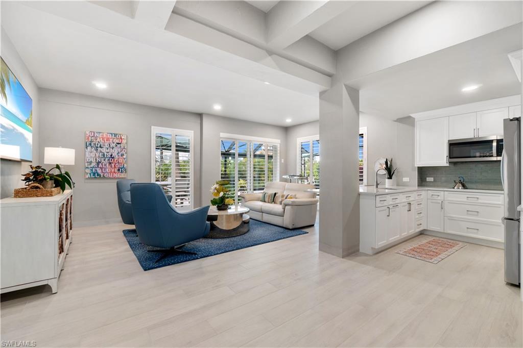 225 Bayfront DR