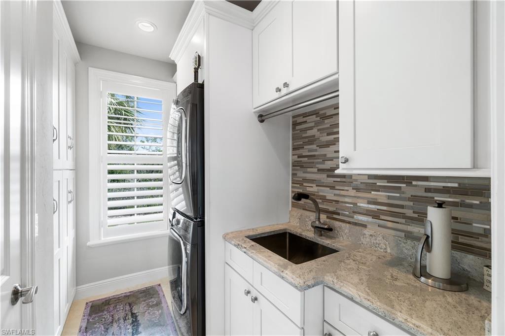 225 Bayfront DR