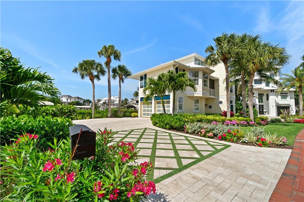 225 Bayfront DR