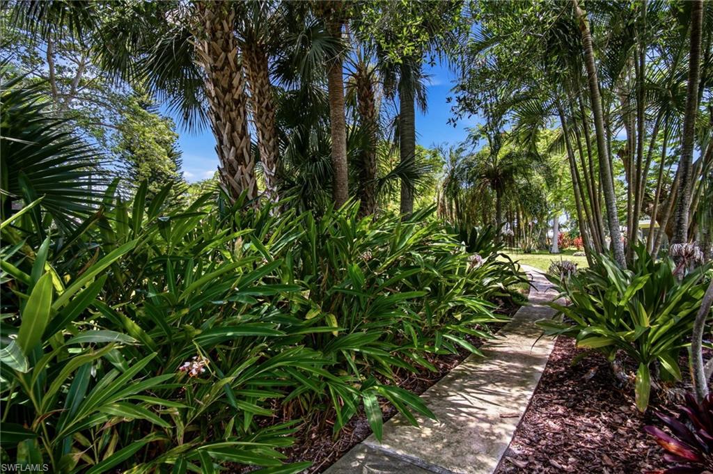 664 Pompano DR